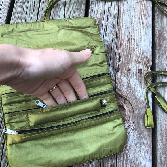 Makeup Bag 💄 - Picture 7 of 14